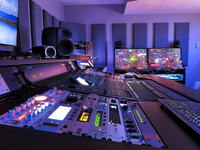 como-montra-uma-radio-fm-legalizada-assessoria-comunitaria-comercial-educativa (1)