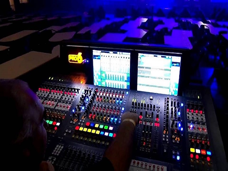 como-montra-uma-radio-fm-legalizada-assessoria-comunitaria-comercial-educativa (2)